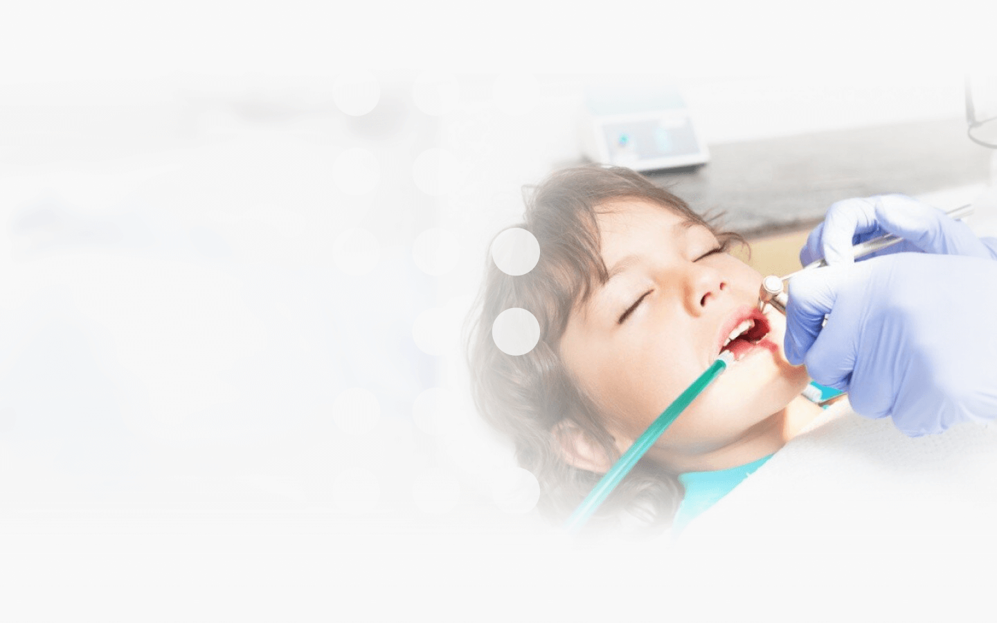 Лечение молочных зубов во сне